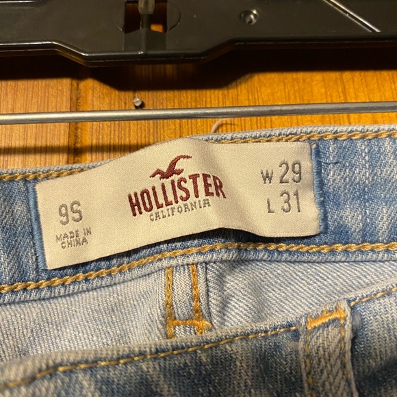 ✨️Hollister Jeans - Picture 3 of 3